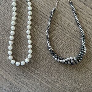 Elegant Silver and Gray Pearl Necklace Set